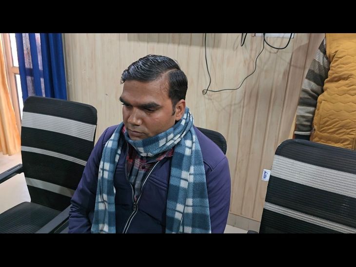 Bribe: बिजनौर में लेखपाल ₹5000 रिश्वत लेते रंगेहाथ गिरफ्तार