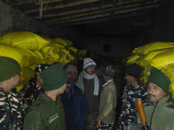 Urea News: मोतिहारी में 1970 बोरी यूरिया खाद जब्त, कार्रवाई जारी