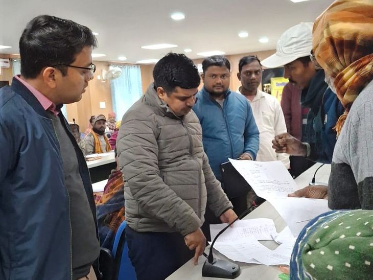 Action: सुपौल में 23 आवेदन, जनता दरबार में डीएम ने सुनी समस्याएं