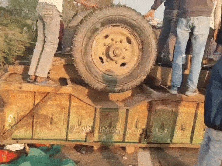 Accident: भिंड में डंपर ने ट्रैक्टर-ट्रॉली को टक्कर, महिला की मौत